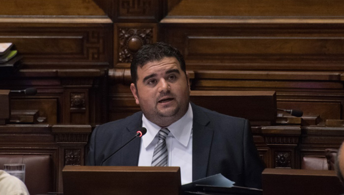 "Los U$S 177 millones del fondo de estabilización energética debieron destinarse a los usuarios y no a tapar los despilfarros del gobierno"