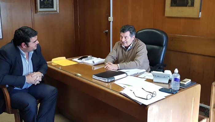 Olivera busca generar perfil lechero en fracciones del Instituto de Colonización
