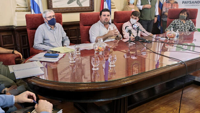 Olivera y el presidente de OSE confirmaron que en 2022 comenzará la construcción de planta de efluentes en Paysandú