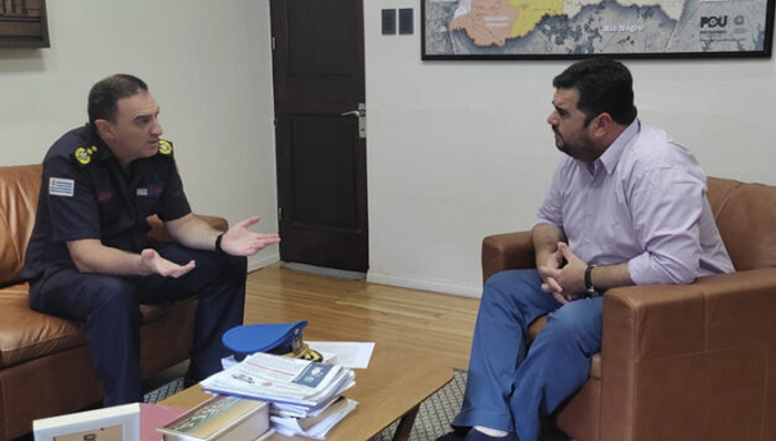 El intendente Olivera se reunió con el director nacional de Bomberos, Ricardo Riaño