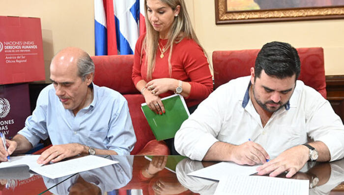 La Intendencia de Paysandú firmó convenio con INAU vinculado a la primera experiencia laboral